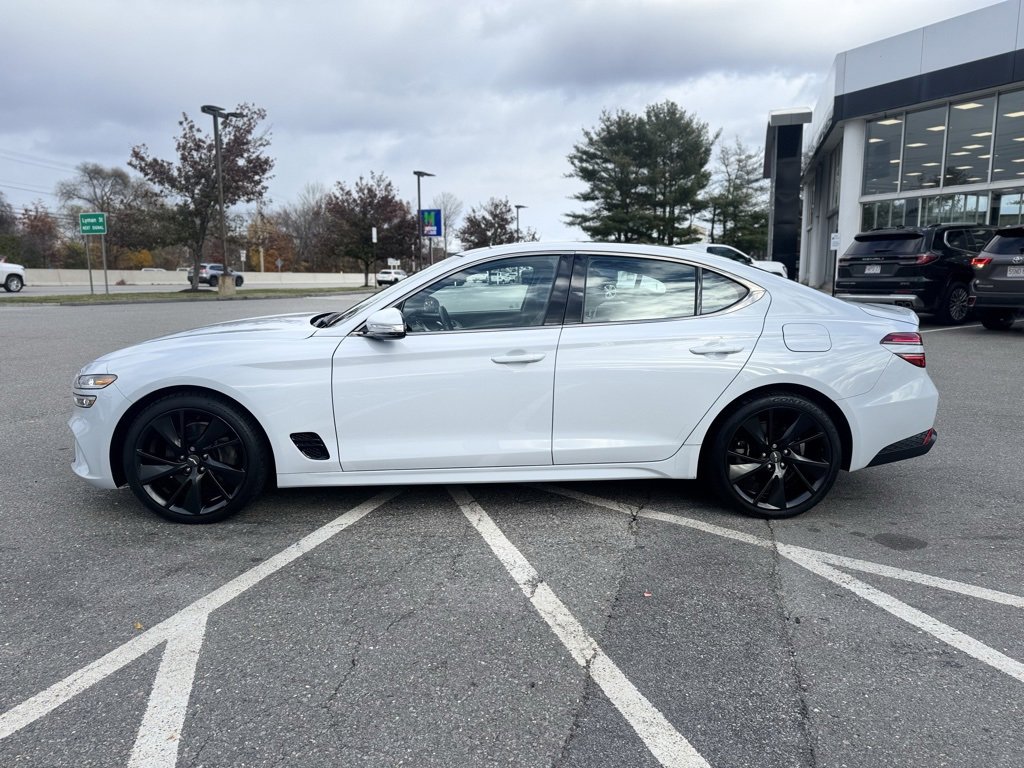 2023 Genesis G70 2.0T Sport Prestige photo 2