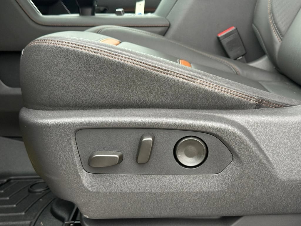 2026 GMC Sierra 1500 AT4 - Photo 14