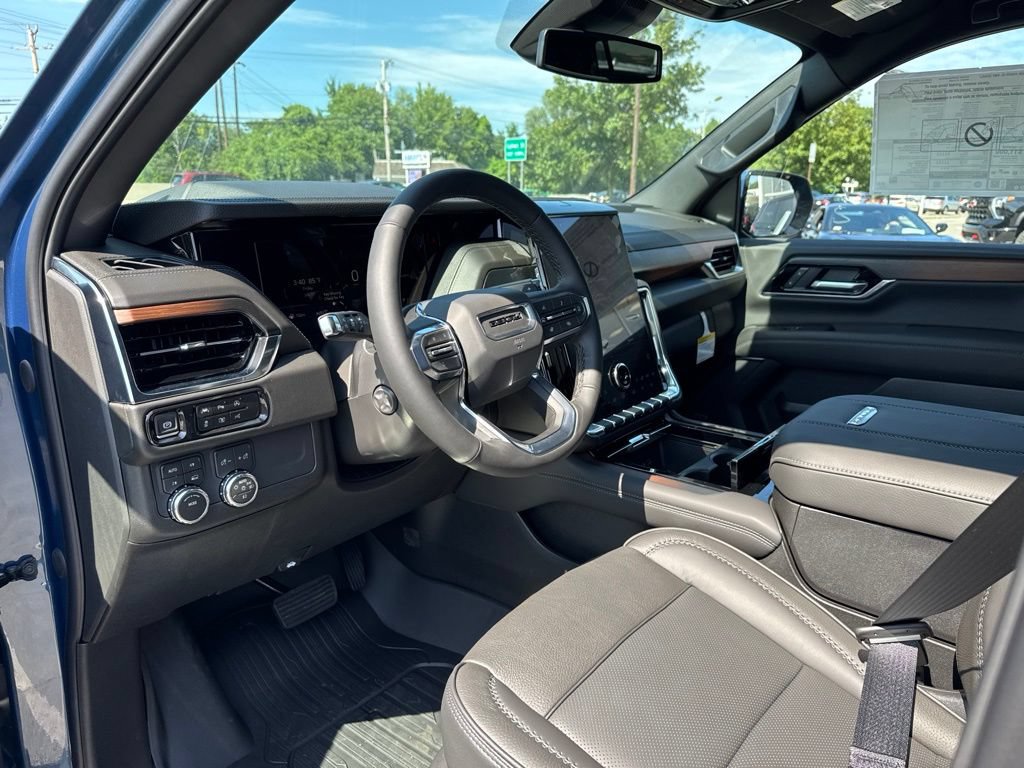 2026 GMC Yukon XL Denali - Photo 15