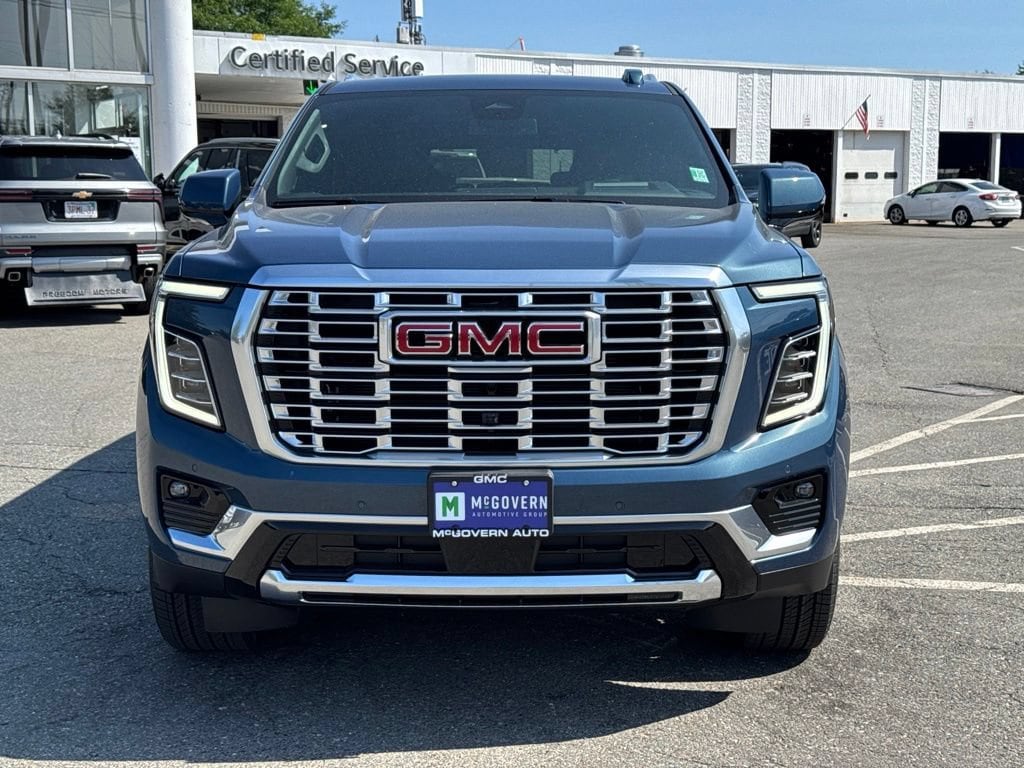 2026 GMC Yukon XL Denali - Photo 10