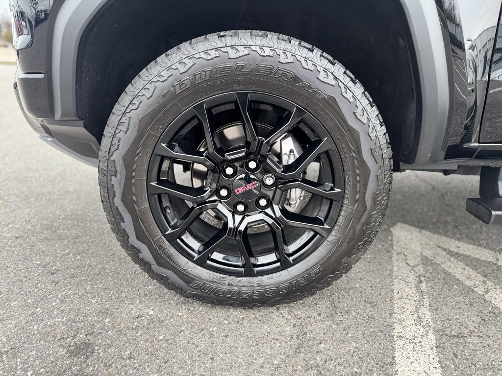 2025 Gmc Canyon Denali photo 3