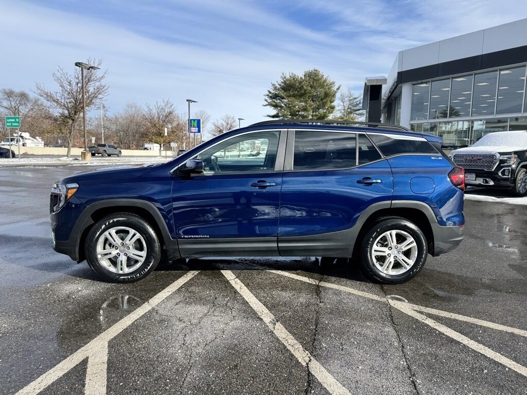 Used 2022 GMC Terrain SLE SUV