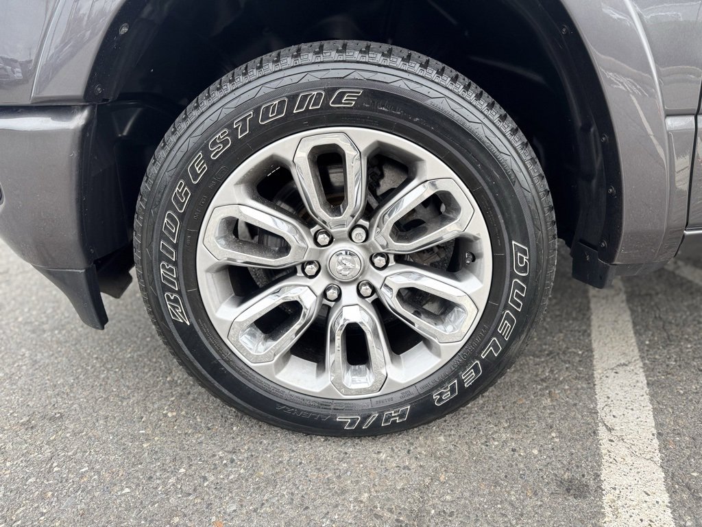 2022 Ram 1500 Laramie photo 3