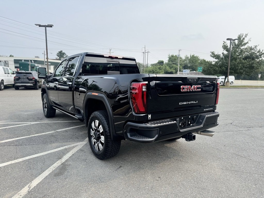 2024 Gmc Sierra 2500 HD Denali photo 4