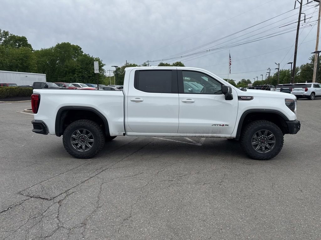 2026 GMC Sierra 1500 AT4X - Photo 7