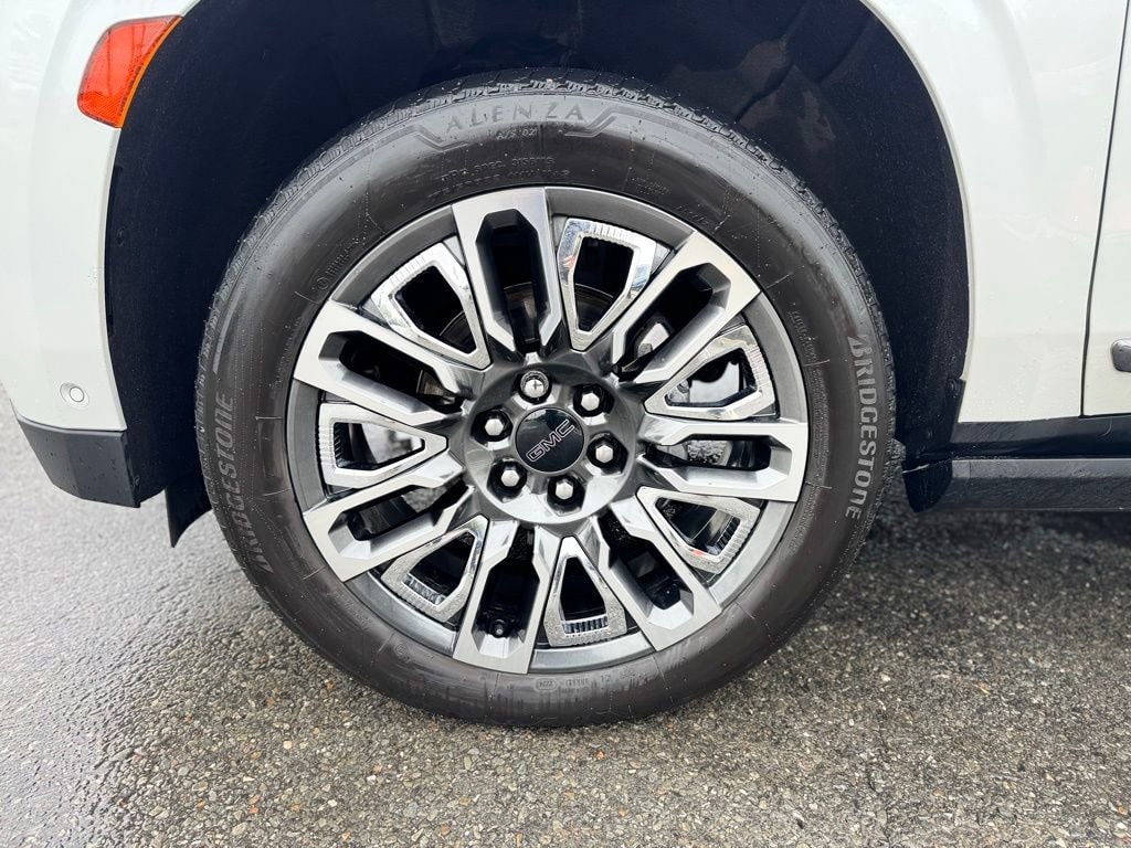 Used 2024 GMC Yukon Denali Ultimate SUV
