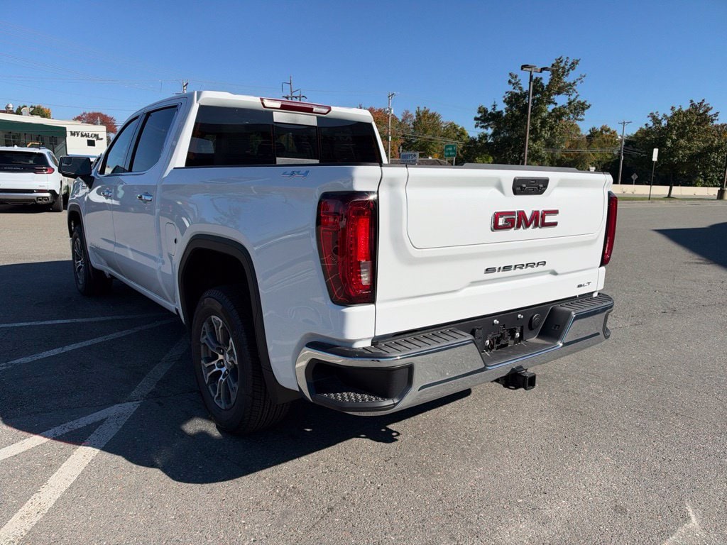 2026 GMC Sierra 1500 SLT - Photo 4