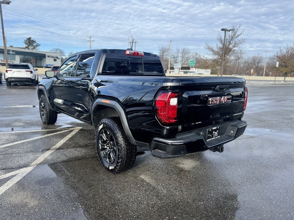 Used 2025 GMC Canyon Elevation Truck