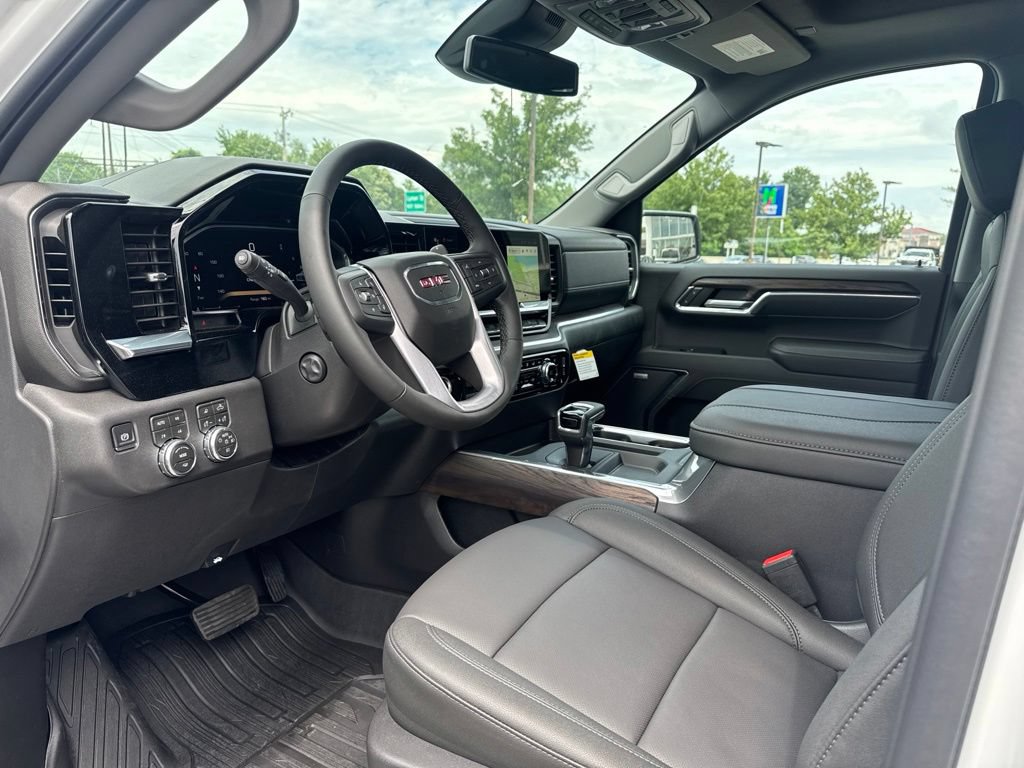 2026 GMC Sierra 1500 SLT - Photo 14