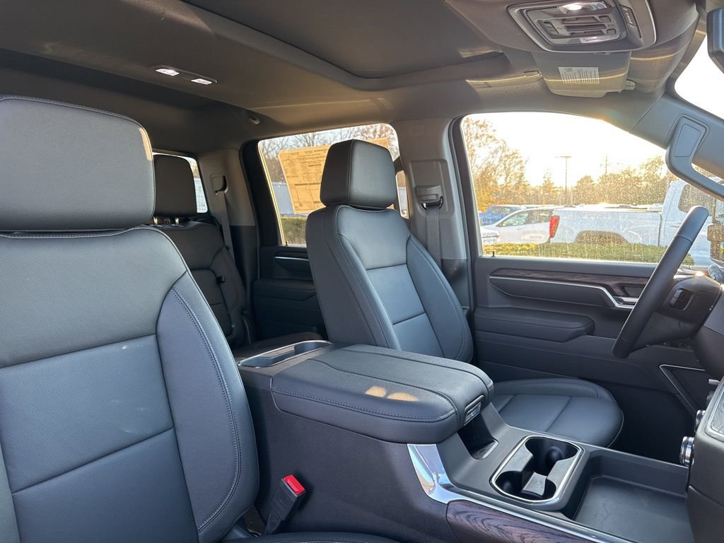 2026 GMC Sierra 2500HD SLT - Photo 11