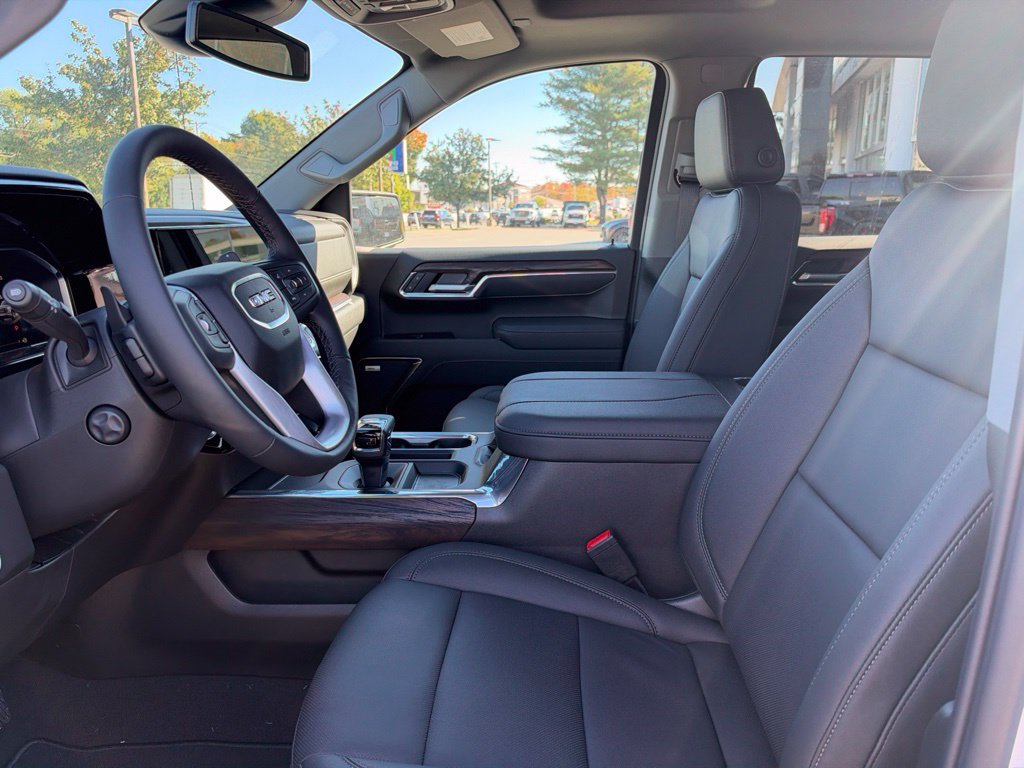 2026 GMC Sierra 1500 SLT - Photo 15