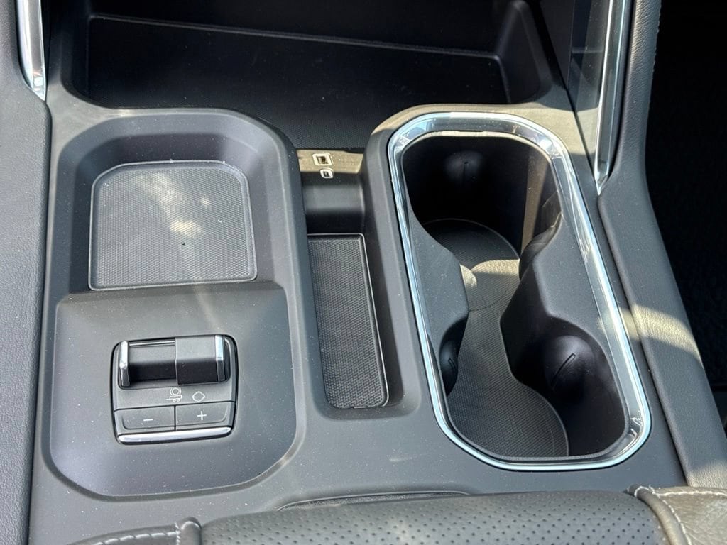 2026 GMC Sierra 2500HD Denali - Photo 17