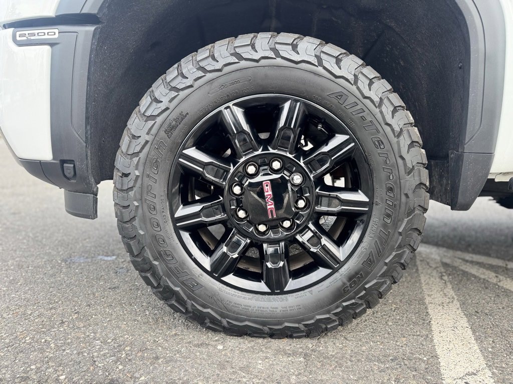 Used 2024 GMC Sierra 2500 HD AT4 Truck