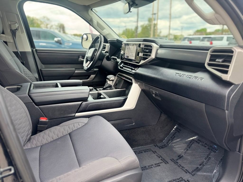 2024 Toyota Tundra SR5 - Photo 10