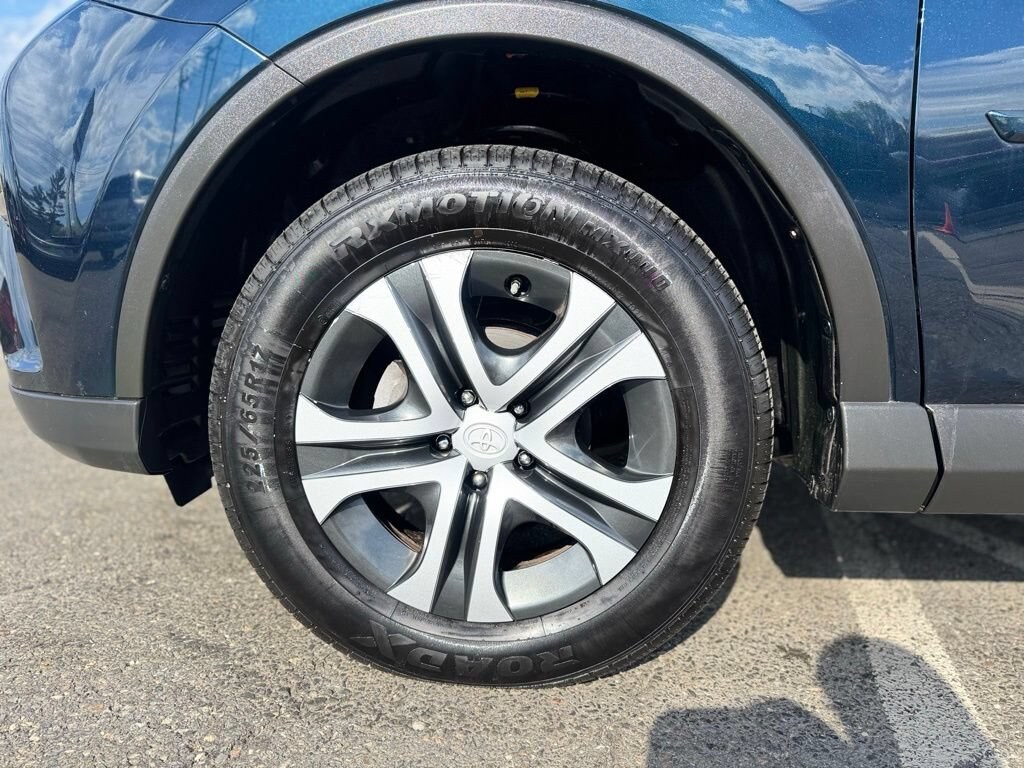 Used 2018 Toyota RAV4 LE