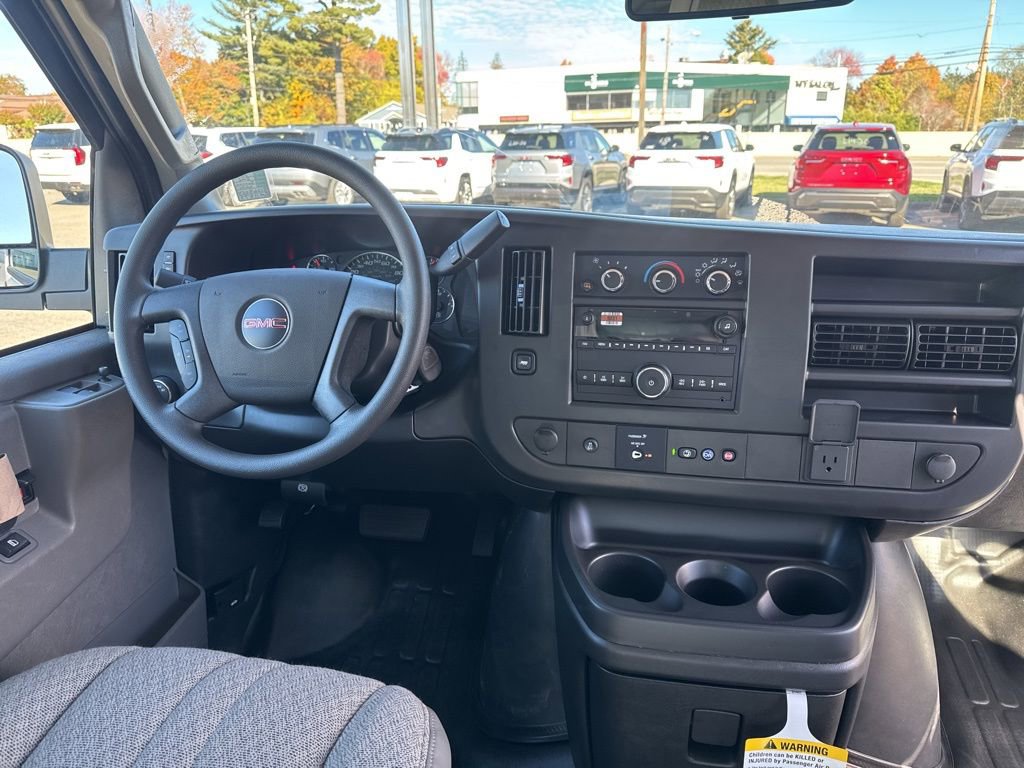 2025 GMC Savana Cargo Work Van - Photo 12