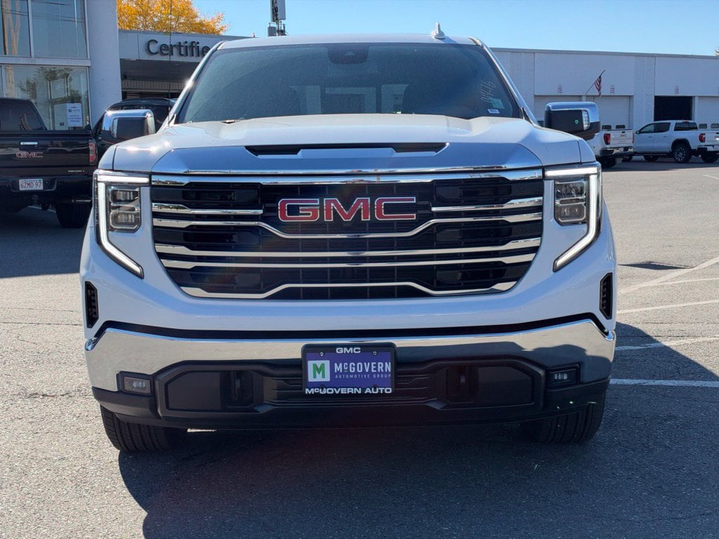 2026 GMC Sierra 1500 SLT - Photo 9