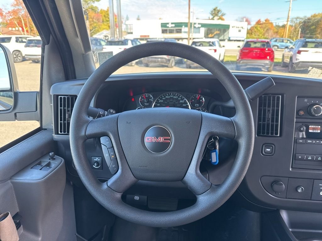 2025 GMC Savana Cargo Work Van - Photo 13