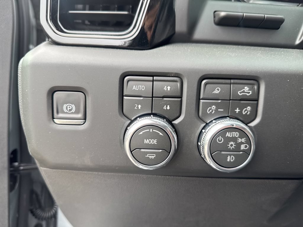 2026 GMC Sierra 1500 AT4X - Photo 20