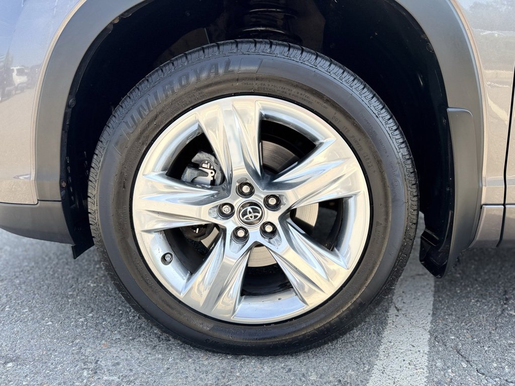 2018 Toyota Highlander Limited photo 2