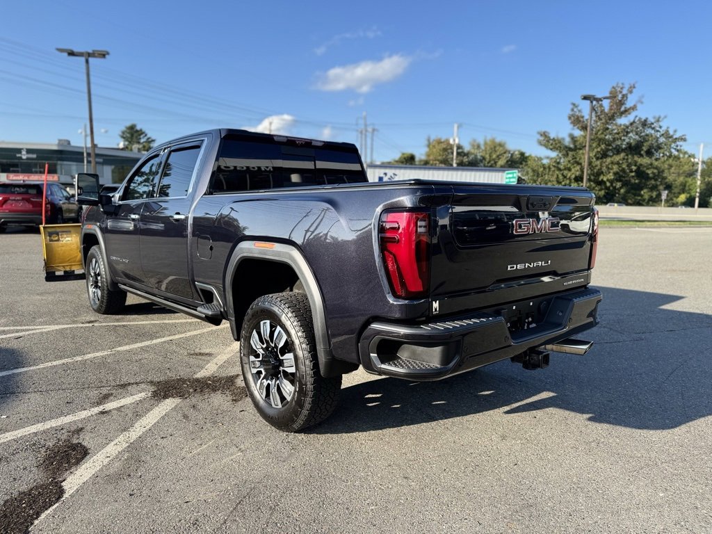 2024 Gmc Sierra 2500 HD Denali photo 3