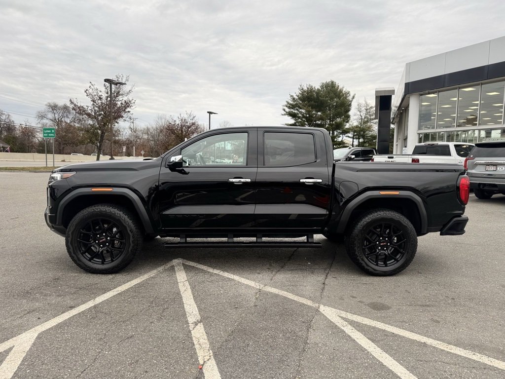 2025 Gmc Canyon Denali photo 2