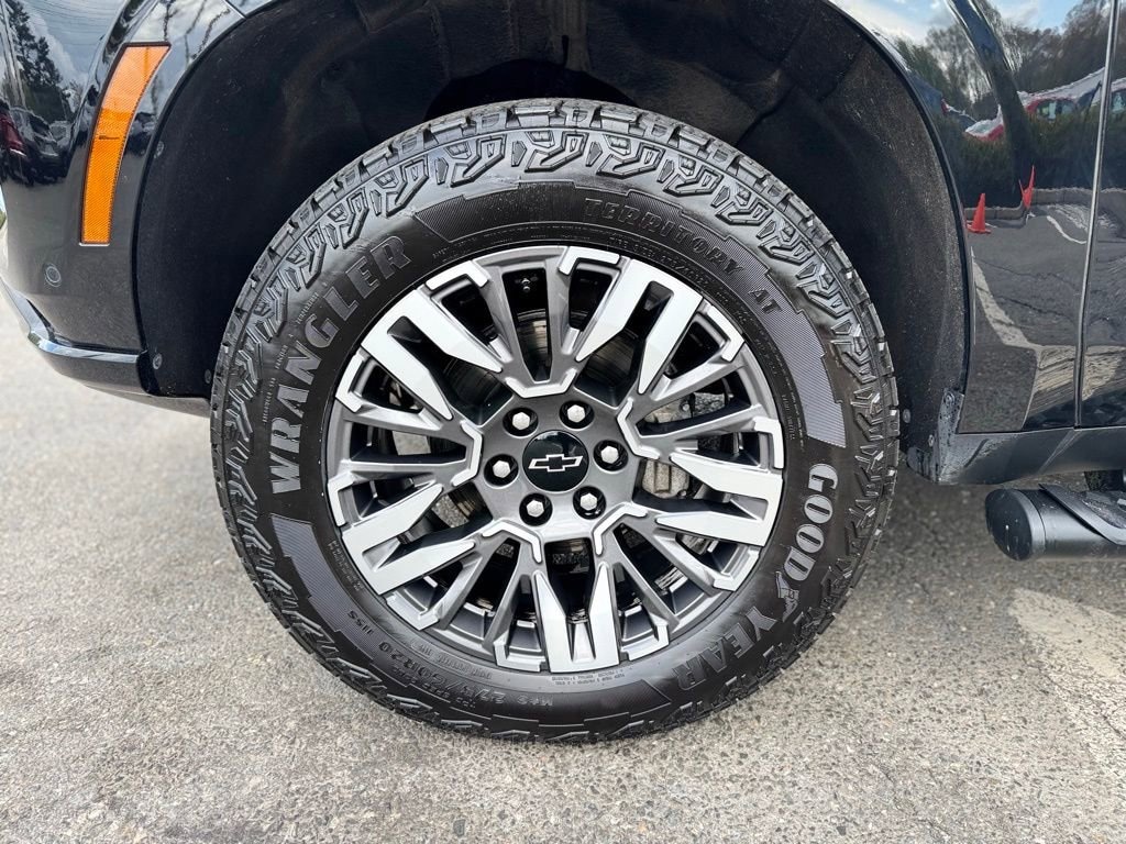 Used 2026 Chevrolet Suburban Z71 SUV