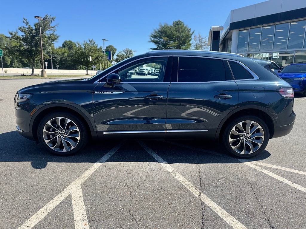 Used 2023 Lincoln Nautilus Reserve