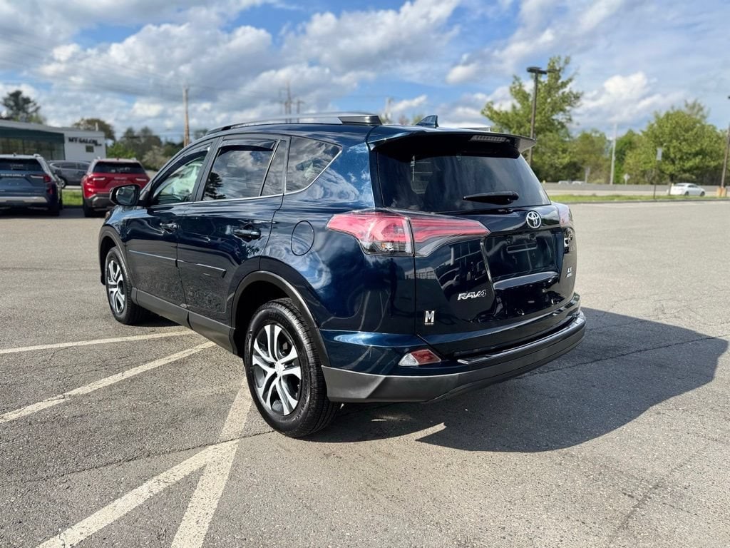 Used 2018 Toyota RAV4 LE