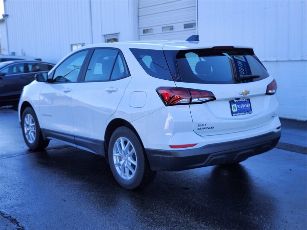Used 2022 Chevrolet Equinox LS SUV