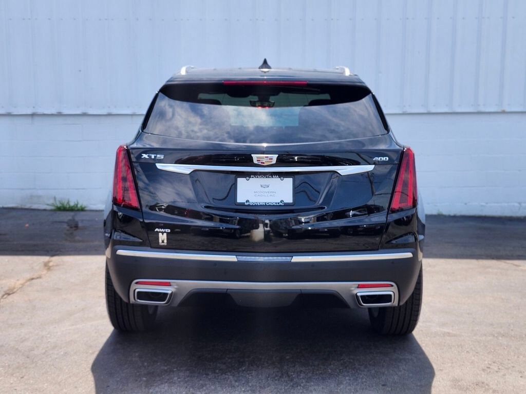 New 2026 CADILLAC XT5 Premium Luxury SUV