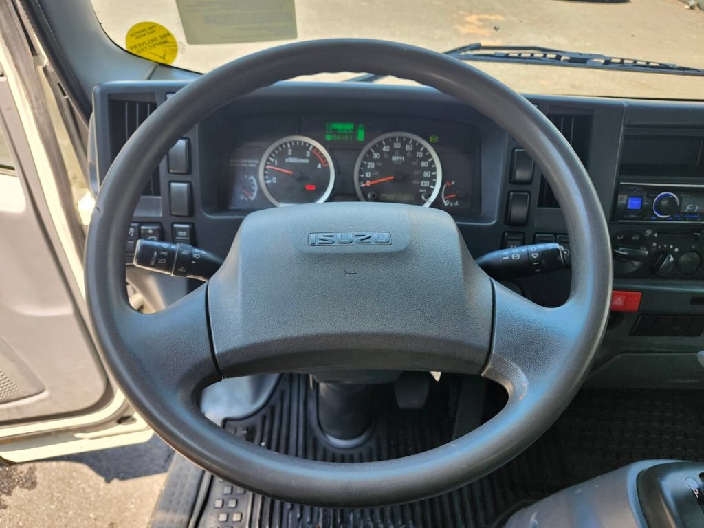 2017 Isuzu NPR HD - Photo 17