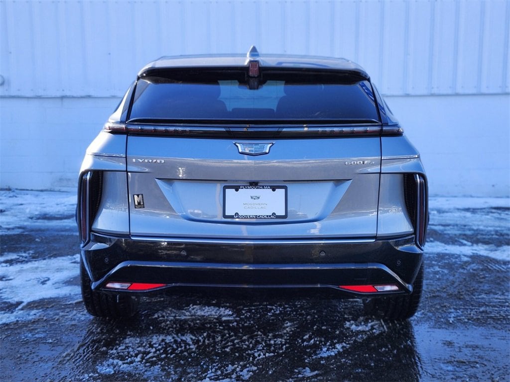 New 2026 CADILLAC LYRIQ Luxury SUV