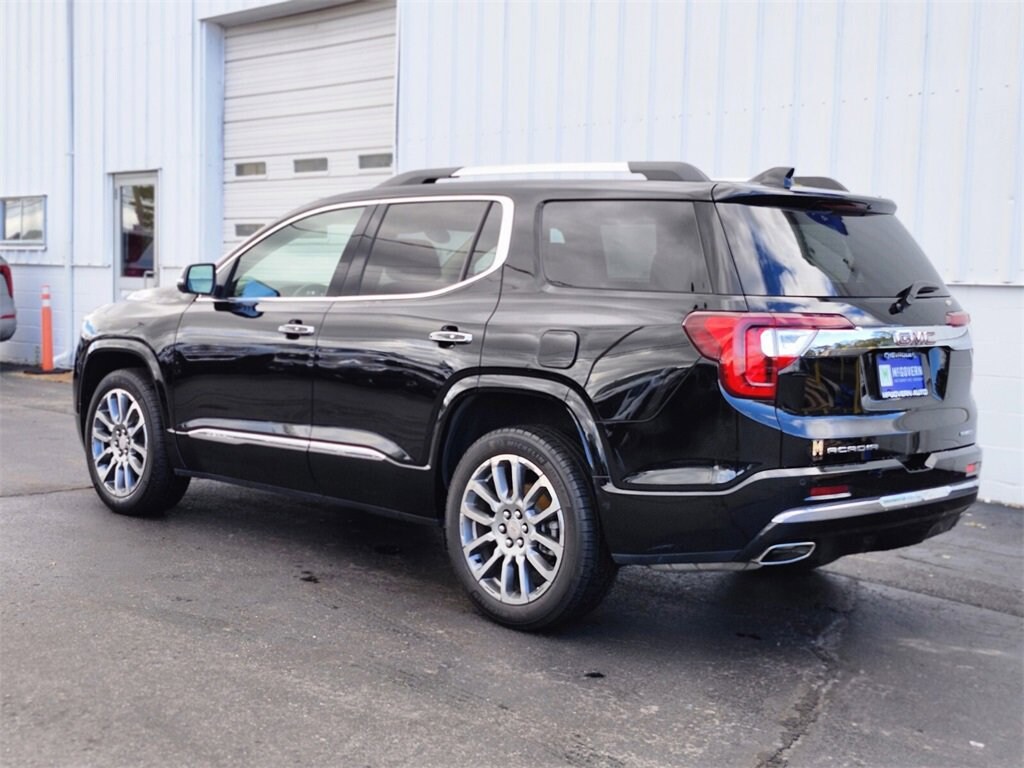 Used 2023 GMC Acadia Denali SUV