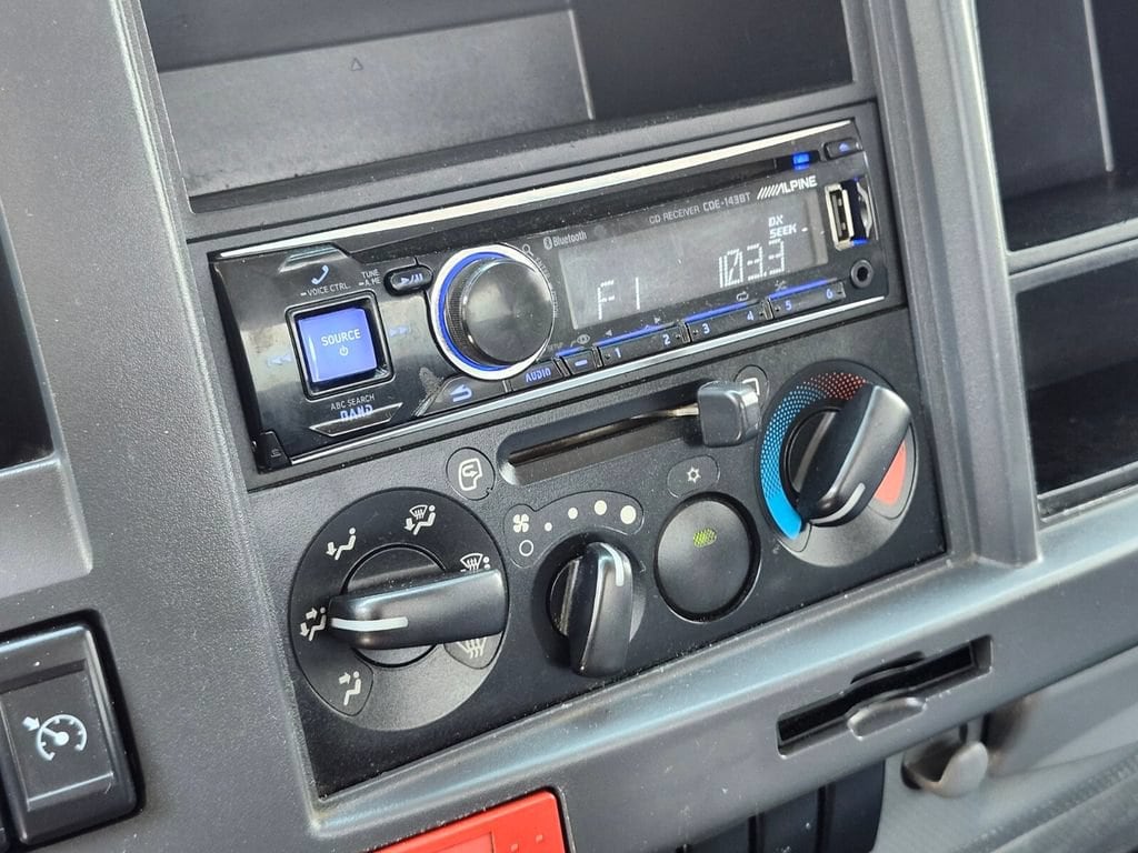 2017 Isuzu NPR HD - Photo 12