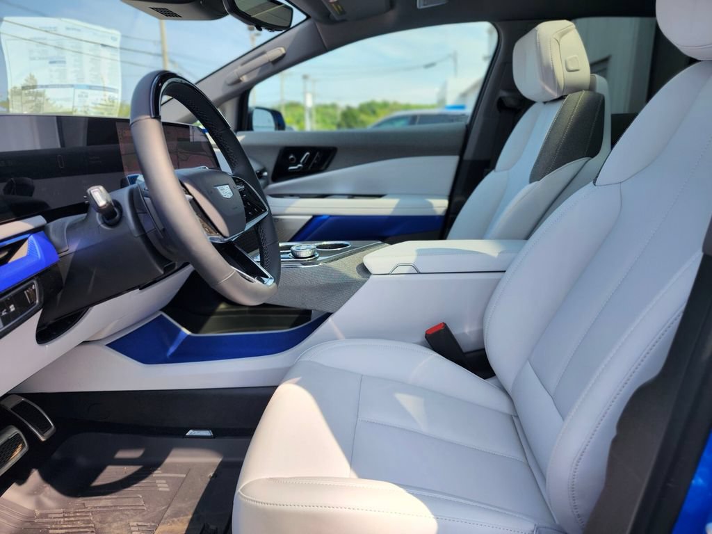 2026 Cadillac OPTIQ Luxury - Photo 16