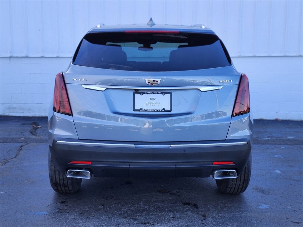 New 2026 CADILLAC XT5 Luxury SUV