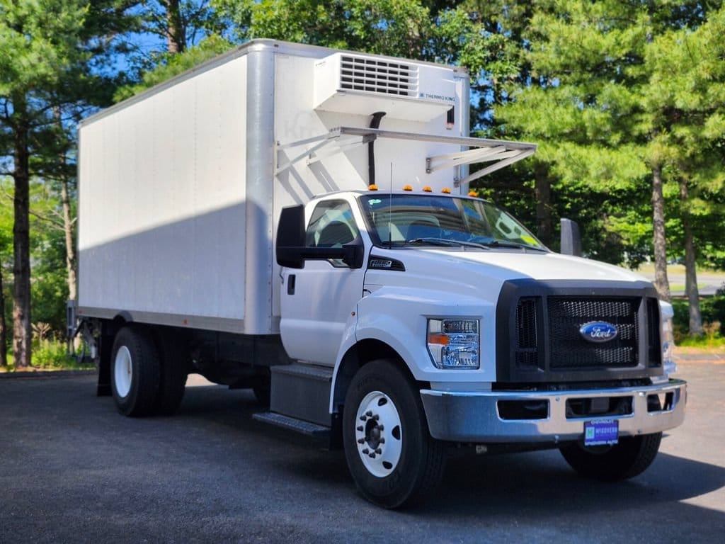 2023 Ford F-650 - Photo 7