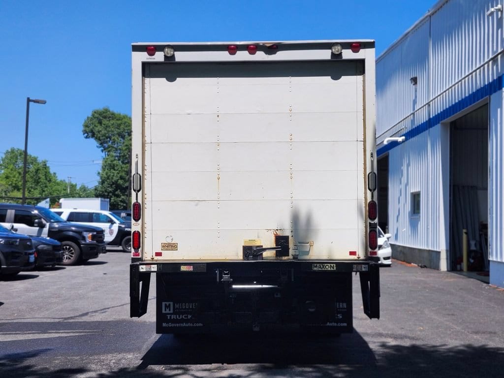 2017 Isuzu NPR HD - Photo 4
