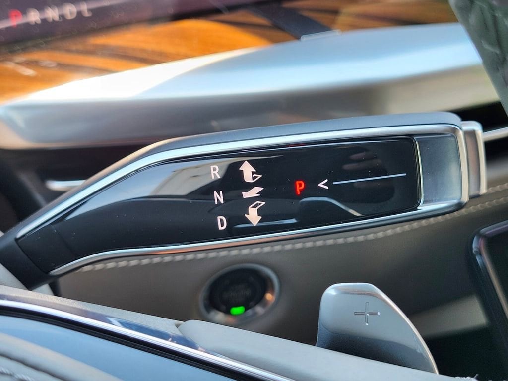 2026 Cadillac Escalade Platinum Sport - Photo 28