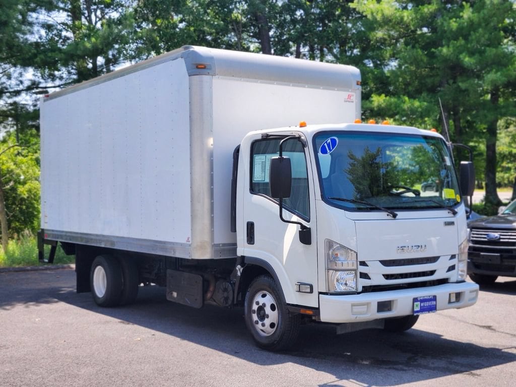 2017 Isuzu NPR HD - Photo 7