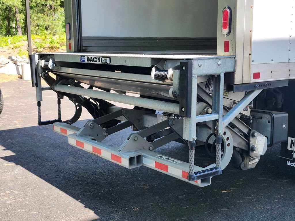 2023 Ford F-650 - Photo 25