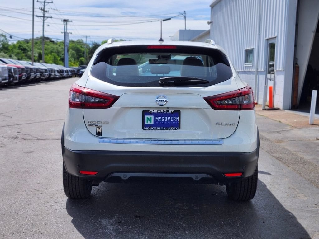 Used 2022 Nissan Rogue Sport SL