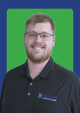 Staff member HOUSTON CAPELLEN from ID_b415ee