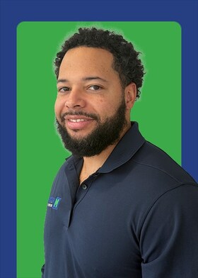 Staff member Marcel Dias from ID_25f7f5