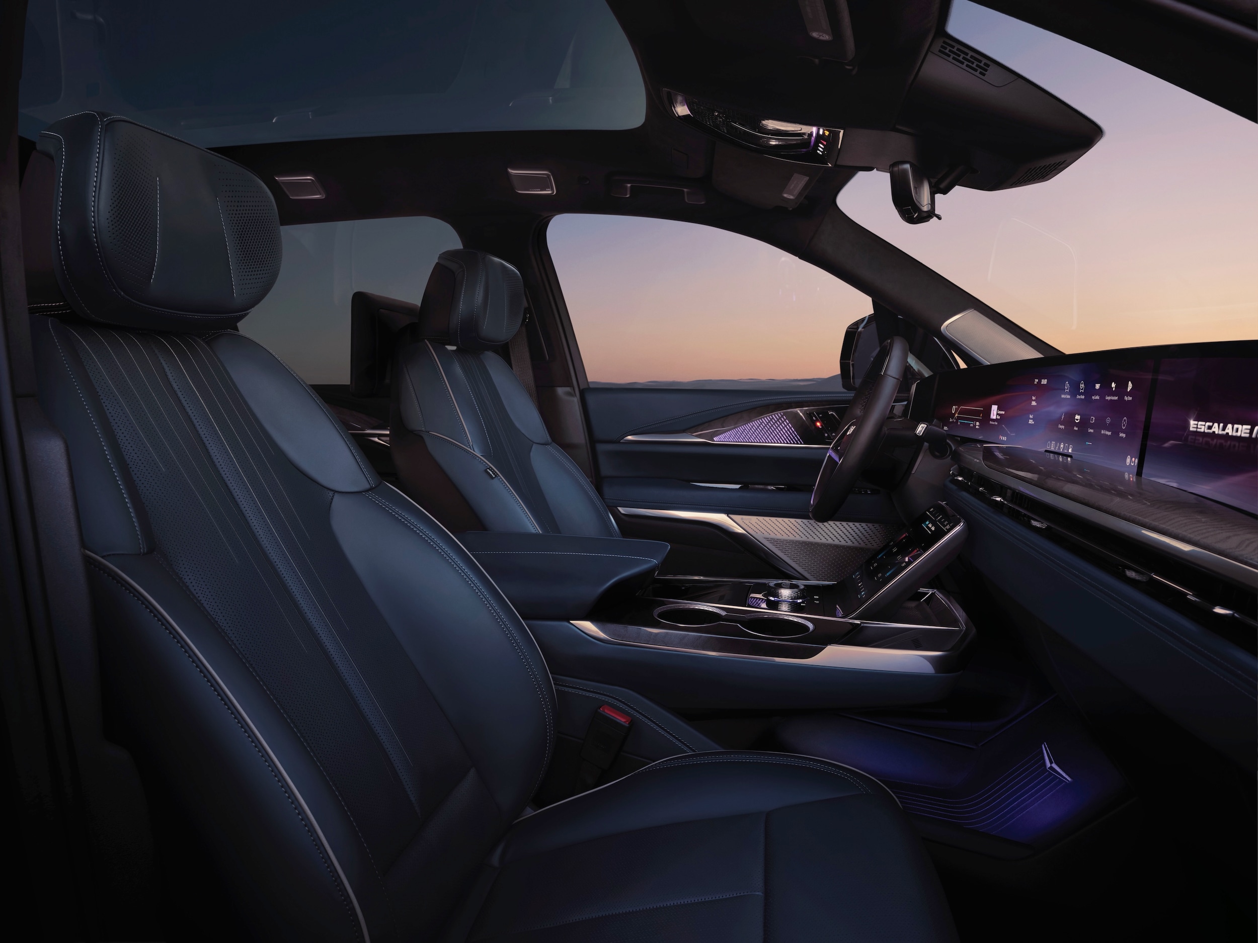  Cadillac Escalade IQ interior and technology