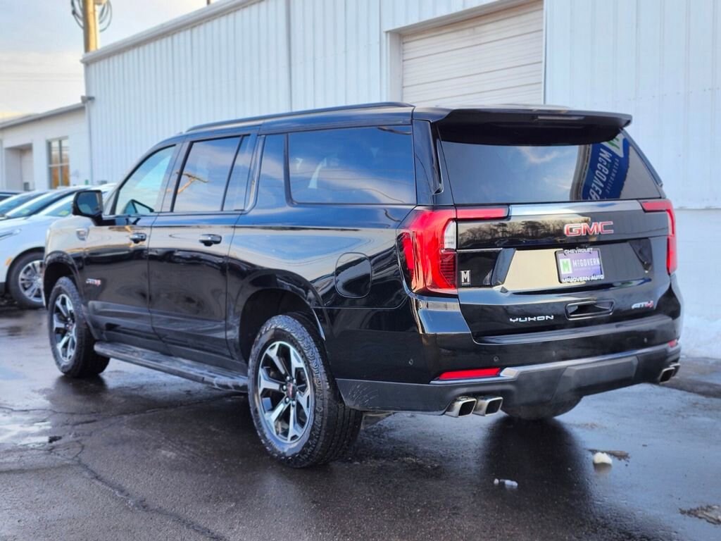 Used 2025 GMC Yukon XL AT4 SUV