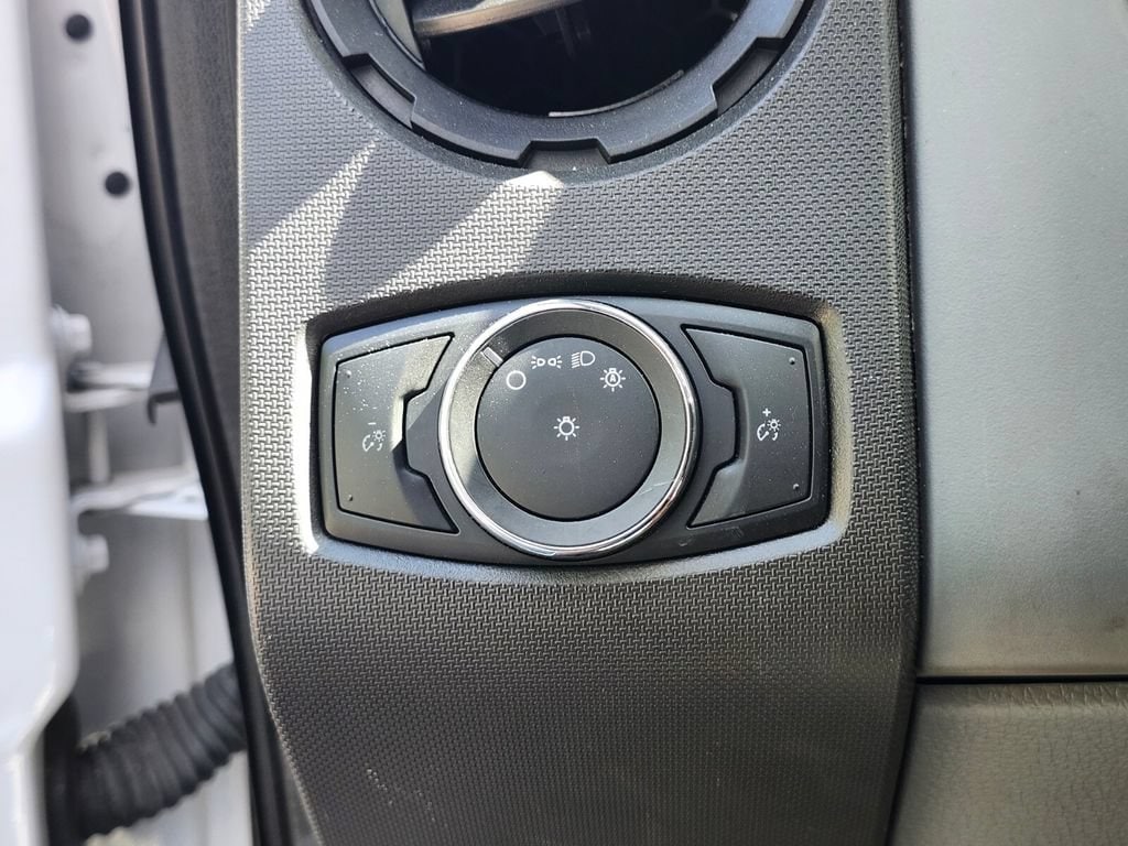 2023 Ford F-650 - Photo 15