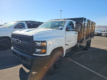 2023 Chevrolet Silverado 6500 HD Work Truck Chassis Cab Truck