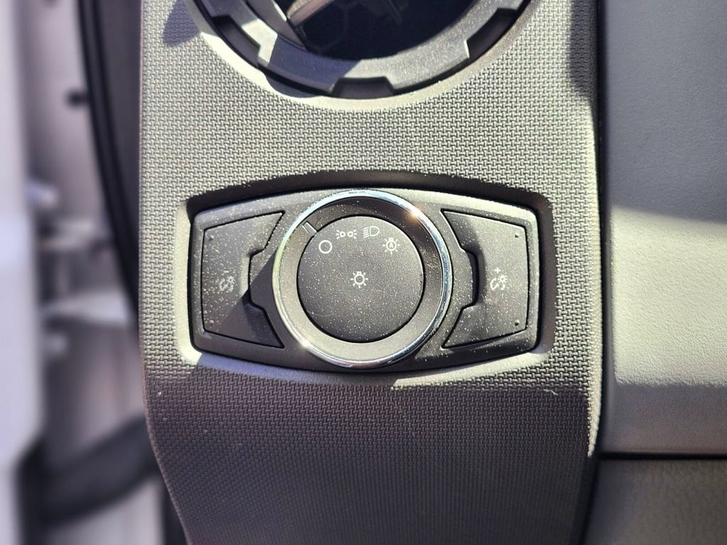 2023 Ford F-650 - Photo 15